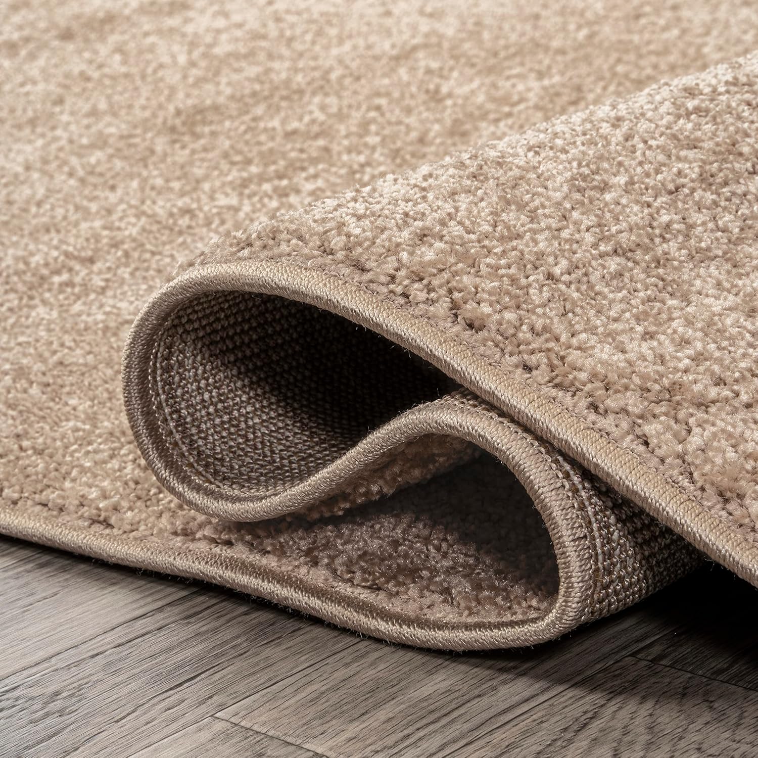 Size Large JONATHAN Y Haze Solid Low-Pile Beige Indoor Area Rug  Coastal,Bohemian,Minimalist,Classic, Easy-Cleaning for Living Room,Bedroom,Kitchen,Pet Friendly,Non-Shedding (SEU100G-4)